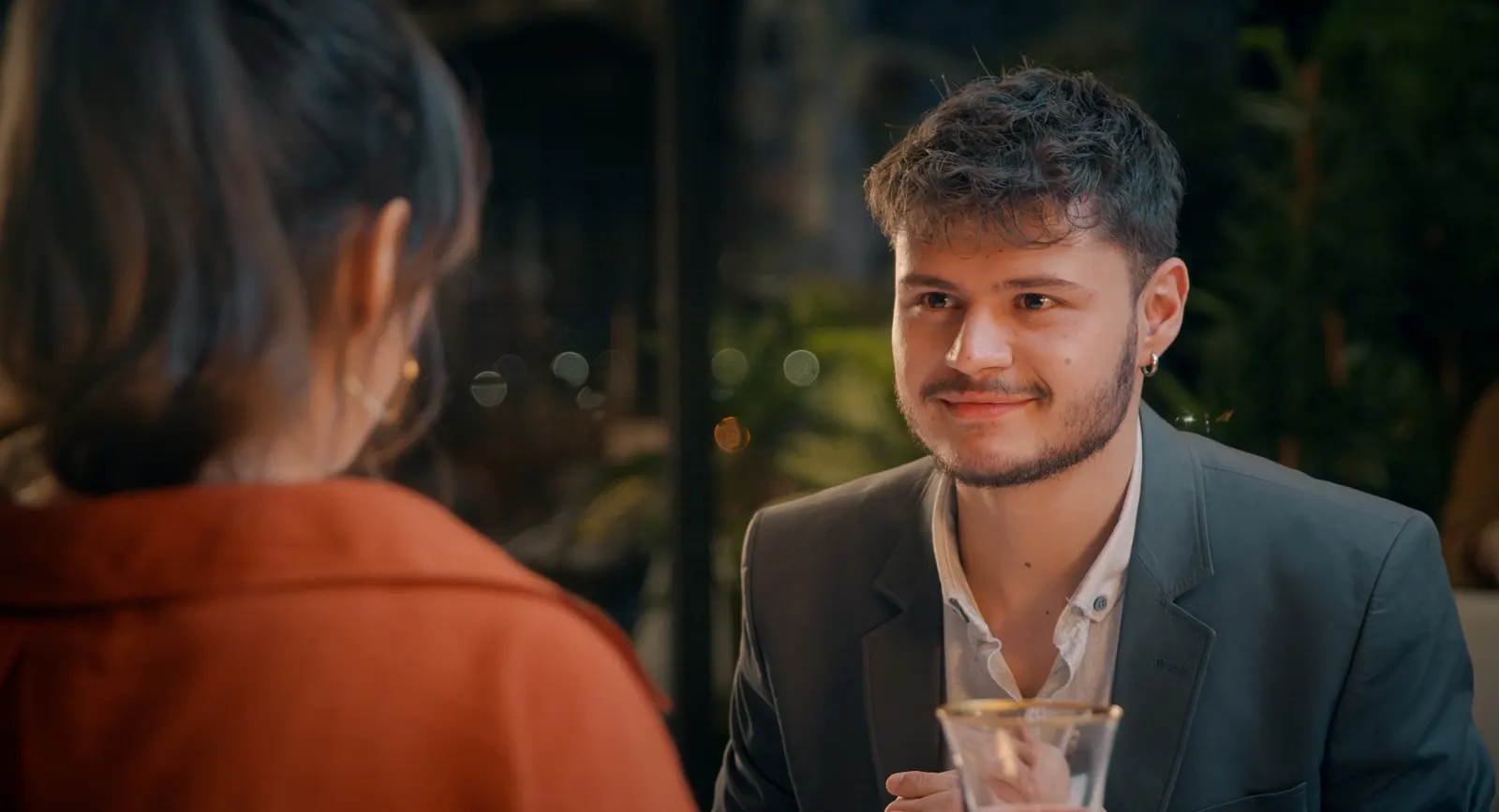 First Date : Late To Date media 7